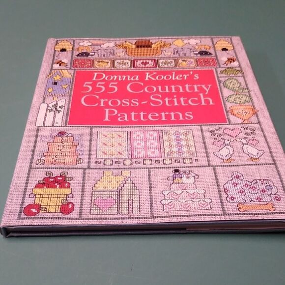 Donna Kooler's 555 Country Cross-Stitch Pattern Book - Picture 1 of 9